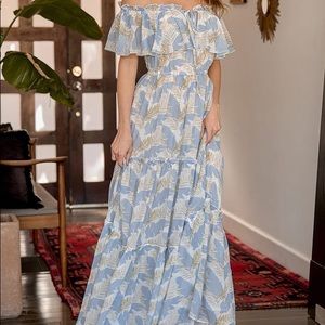*NWT White Leaf Print Off-the-Shoulder Maxi Dress